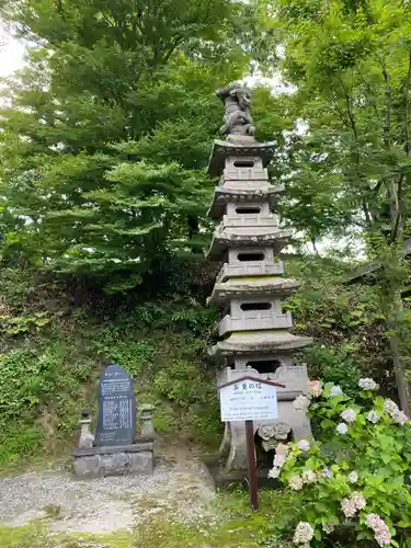 石都々古和気神社の塔