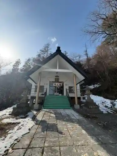 金刀比羅神社の{uncategorized: "未分類", other: "その他", undefined: "問題あり", building: "その他建物", grave: "お墓", sacred_gate: "鳥居", guardian: "狛犬", statue: "像", buddha: "仏像", history: "歴史", nature: "自然", garden: "庭園", animal: "動物", pagoda: "塔", temizu: "手水舎", mountain_gate: "山門・神門", sanctuary: "本殿・本堂", subordinate: "末社・摂社", art: "芸術", scenery: "景色", jizo: "地蔵", ema: "絵馬", goshuin: "御朱印", omikuji: "おみくじ", items: "授与品その他", amulet: "お守り", goshuincho: "御朱印帳", eats: "食事", festival: "お祭り", votive_dance: "神楽", shichigosan: "七五三参", wedding: "結婚式", experience: "体験その他", initially: "初詣", around: "周辺", anti_infection: "感染症対策"}