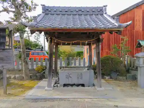 神明社（高台寺町）の手水舎