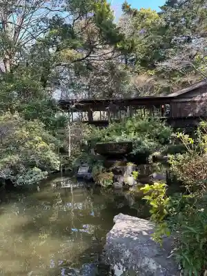 報徳二宮神社の{uncategorized: "未分類", other: "その他", undefined: "問題あり", building: "その他建物", grave: "お墓", sacred_gate: "鳥居", guardian: "狛犬", statue: "像", buddha: "仏像", history: "歴史", nature: "自然", garden: "庭園", animal: "動物", pagoda: "塔", temizu: "手水舎", mountain_gate: "山門・神門", sanctuary: "本殿・本堂", subordinate: "末社・摂社", art: "芸術", scenery: "景色", jizo: "地蔵", ema: "絵馬", goshuin: "御朱印", omikuji: "おみくじ", items: "授与品その他", amulet: "お守り", goshuincho: "御朱印帳", eats: "食事", festival: "お祭り", votive_dance: "神楽", shichigosan: "七五三参", wedding: "結婚式", experience: "体験その他", initially: "初詣", around: "周辺", anti_infection: "感染症対策"}