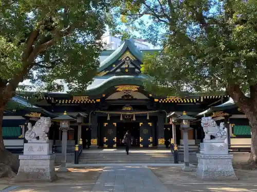 穴八幡宮の本殿・本堂