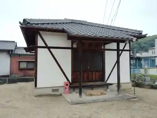 神変堂の本殿・本堂