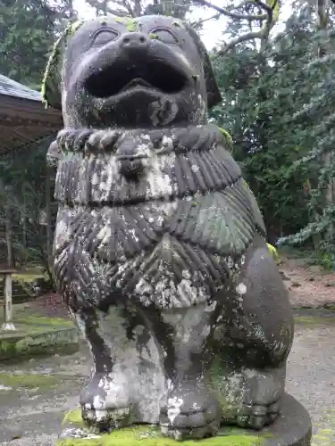 鷲峯神社の狛犬