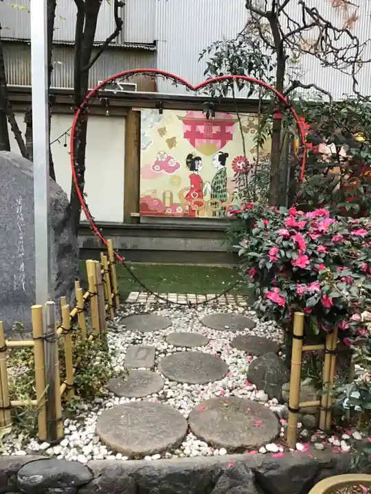 露天神社(お初天神)の庭園