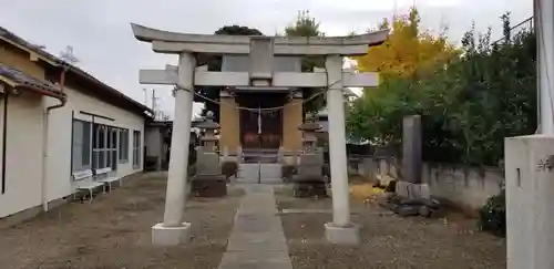 鎌倉稲荷神社の鳥居