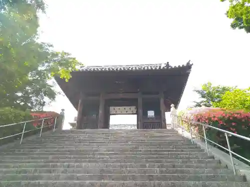 阿智神社の山門