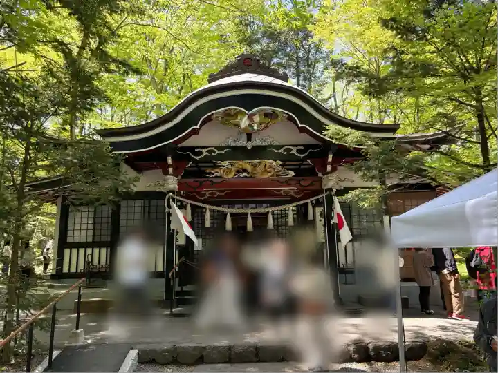 新屋山神社(山梨県)
