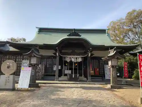 四山神社の本殿