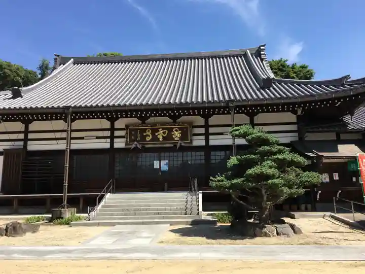 慈雲寺の本殿・本堂