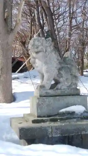 留萌神社の狛犬