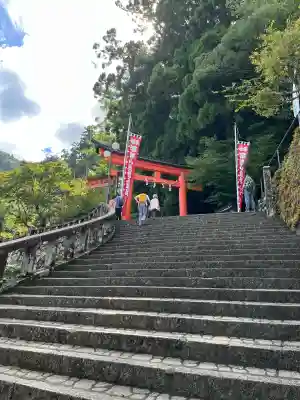 熊野那智大社の{uncategorized: "未分類", other: "その他", undefined: "問題あり", building: "その他建物", grave: "お墓", sacred_gate: "鳥居", guardian: "狛犬", statue: "像", buddha: "仏像", history: "歴史", nature: "自然", garden: "庭園", animal: "動物", pagoda: "塔", temizu: "手水舎", mountain_gate: "山門・神門", sanctuary: "本殿・本堂", subordinate: "末社・摂社", art: "芸術", scenery: "景色", jizo: "地蔵", ema: "絵馬", goshuin: "御朱印", omikuji: "おみくじ", items: "授与品その他", amulet: "お守り", goshuincho: "御朱印帳", eats: "食事", festival: "お祭り", votive_dance: "神楽", shichigosan: "七五三参", wedding: "結婚式", experience: "体験その他", initially: "初詣", around: "周辺", anti_infection: "感染症対策"}