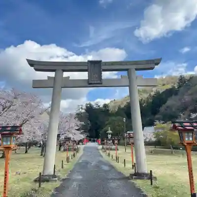 和氣神社（和気神社）の{uncategorized: "未分類", other: "その他", undefined: "問題あり", building: "その他建物", grave: "お墓", sacred_gate: "鳥居", guardian: "狛犬", statue: "像", buddha: "仏像", history: "歴史", nature: "自然", garden: "庭園", animal: "動物", pagoda: "塔", temizu: "手水舎", mountain_gate: "山門・神門", sanctuary: "本殿・本堂", subordinate: "末社・摂社", art: "芸術", scenery: "景色", jizo: "地蔵", ema: "絵馬", goshuin: "御朱印", omikuji: "おみくじ", items: "授与品その他", amulet: "お守り", goshuincho: "御朱印帳", eats: "食事", festival: "お祭り", votive_dance: "神楽", shichigosan: "七五三参", wedding: "結婚式", experience: "体験その他", initially: "初詣", around: "周辺", anti_infection: "感染症対策"}
