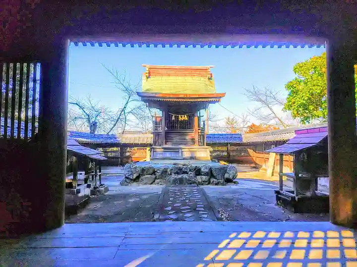 八剱神社の本殿・本堂