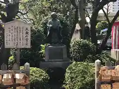 亀戸天神社の像