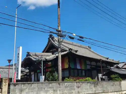 長福寺の本殿