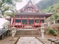 那古寺の本殿