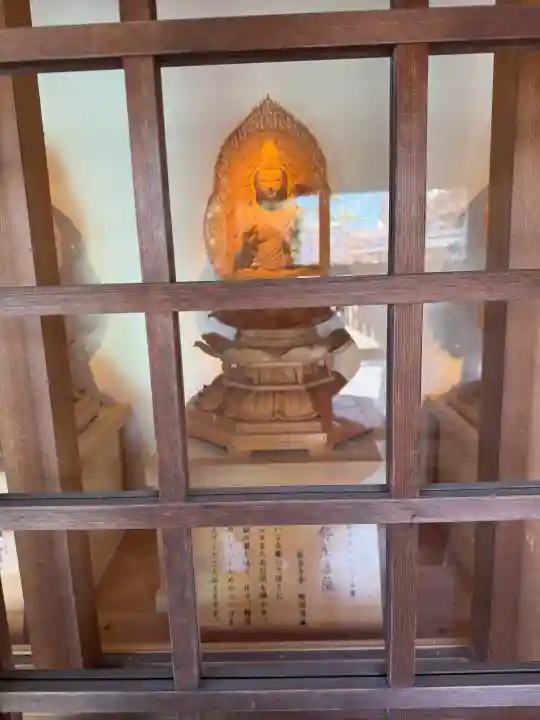 泉増院の{uncategorized: "未分類", other: "その他", undefined: "問題あり", building: "その他建物", grave: "お墓", sacred_gate: "鳥居", guardian: "狛犬", statue: "像", buddha: "仏像", history: "歴史", nature: "自然", garden: "庭園", animal: "動物", pagoda: "塔", temizu: "手水舎", mountain_gate: "山門・神門", sanctuary: "本殿・本堂", subordinate: "末社・摂社", art: "芸術", scenery: "景色", jizo: "地蔵", ema: "絵馬", goshuin: "御朱印", omikuji: "おみくじ", items: "授与品その他", amulet: "お守り", goshuincho: "御朱印帳", eats: "食事", festival: "お祭り", votive_dance: "神楽", shichigosan: "七五三参", wedding: "結婚式", experience: "体験その他", initially: "初詣", around: "周辺", anti_infection: "感染症対策"}