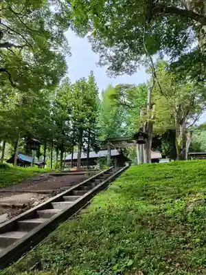 諏訪大社上社前宮の景色