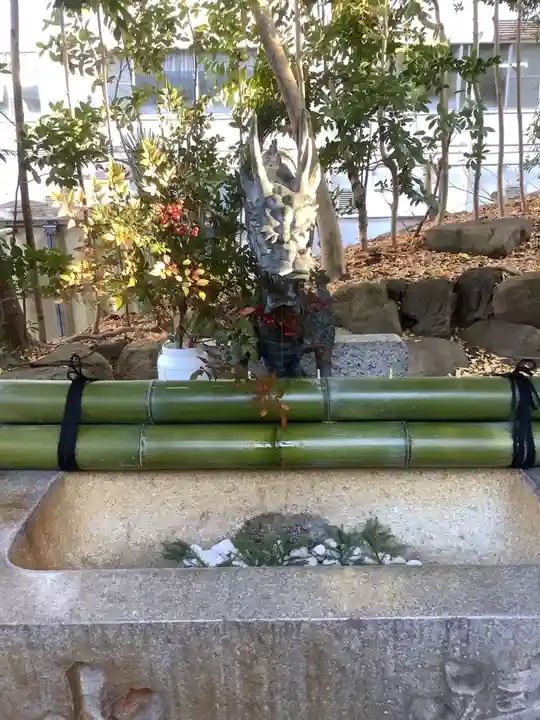 蝮ヶ池八幡宮の手水舎