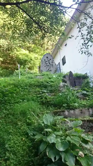 温泉神社の建物その他