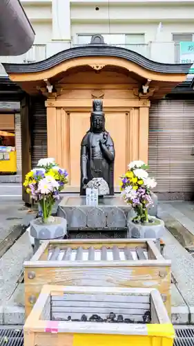 とげぬき地蔵尊 高岩寺の仏像