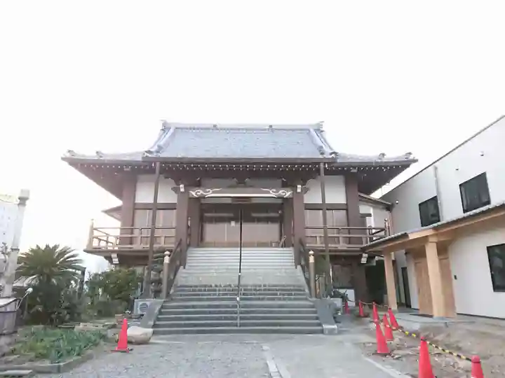 西照寺の本殿・本堂