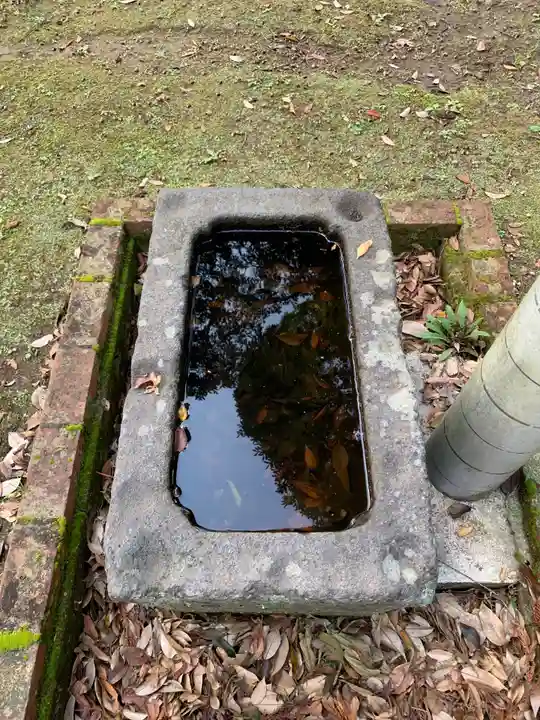 蓑毛神社の手水舎