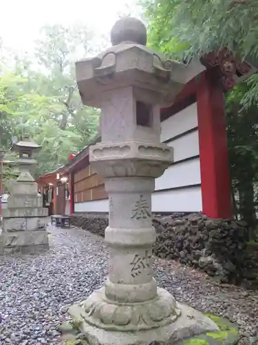 新屋山神社の建物その他