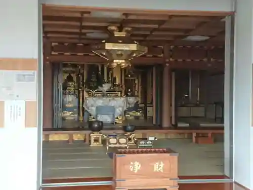 徳照寺の本殿・本堂