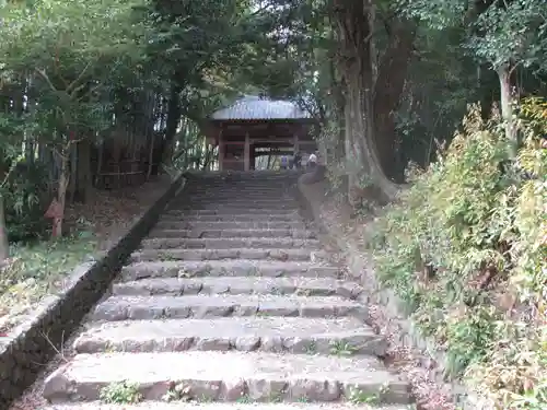 勝持寺（花の寺）の山門・神門