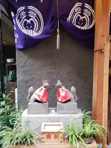 五十稲荷神社(栄寿稲荷神社)の狛犬