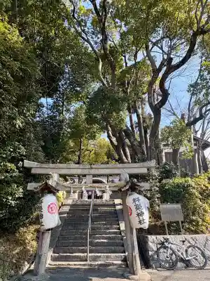 杵築神社の{uncategorized: "未分類", other: "その他", undefined: "問題あり", building: "その他建物", grave: "お墓", sacred_gate: "鳥居", guardian: "狛犬", statue: "像", buddha: "仏像", history: "歴史", nature: "自然", garden: "庭園", animal: "動物", pagoda: "塔", temizu: "手水舎", mountain_gate: "山門・神門", sanctuary: "本殿・本堂", subordinate: "末社・摂社", art: "芸術", scenery: "景色", jizo: "地蔵", ema: "絵馬", goshuin: "御朱印", omikuji: "おみくじ", items: "授与品その他", amulet: "お守り", goshuincho: "御朱印帳", eats: "食事", festival: "お祭り", votive_dance: "神楽", shichigosan: "七五三参", wedding: "結婚式", experience: "体験その他", initially: "初詣", around: "周辺", anti_infection: "感染症対策"}