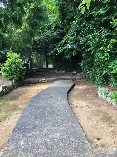 興神社の建物その他