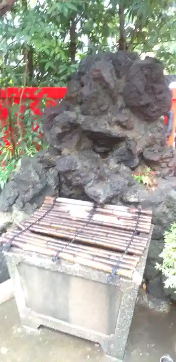 講武稲荷神社の手水舎