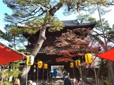 泉岳寺の山門・神門