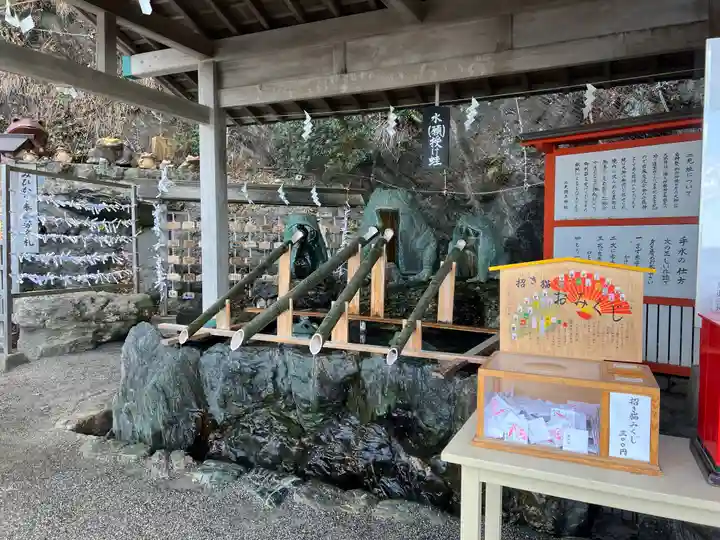 二見興玉神社の手水舎