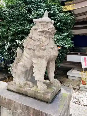 大鳥神社の狛犬