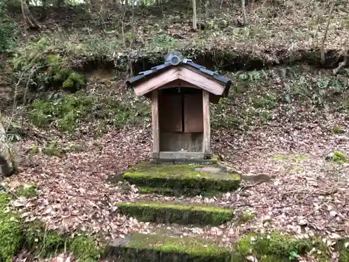 襏枳神社(橘枳神社)の末社・摂社