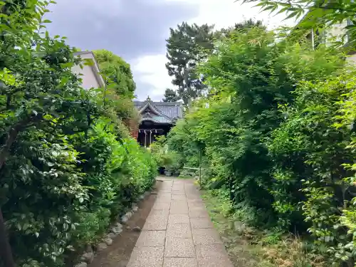 東玉川神社の{uncategorized: "未分類", other: "その他", undefined: "問題あり", building: "その他建物", grave: "お墓", sacred_gate: "鳥居", guardian: "狛犬", statue: "像", buddha: "仏像", history: "歴史", nature: "自然", garden: "庭園", animal: "動物", pagoda: "塔", temizu: "手水舎", mountain_gate: "山門・神門", sanctuary: "本殿・本堂", subordinate: "末社・摂社", art: "芸術", scenery: "景色", jizo: "地蔵", ema: "絵馬", goshuin: "御朱印", omikuji: "おみくじ", items: "授与品その他", amulet: "お守り", goshuincho: "御朱印帳", eats: "食事", festival: "お祭り", votive_dance: "神楽", shichigosan: "七五三参", wedding: "結婚式", experience: "体験その他", initially: "初詣", around: "周辺", anti_infection: "感染症対策"}