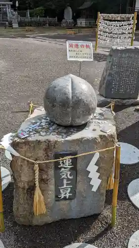 冠纓神社の建物その他