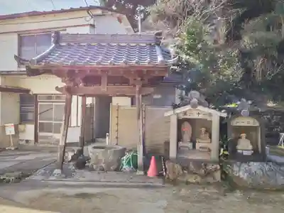 医徳院の手水舎