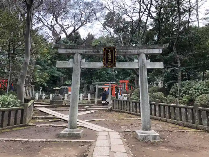 根津神社の鳥居