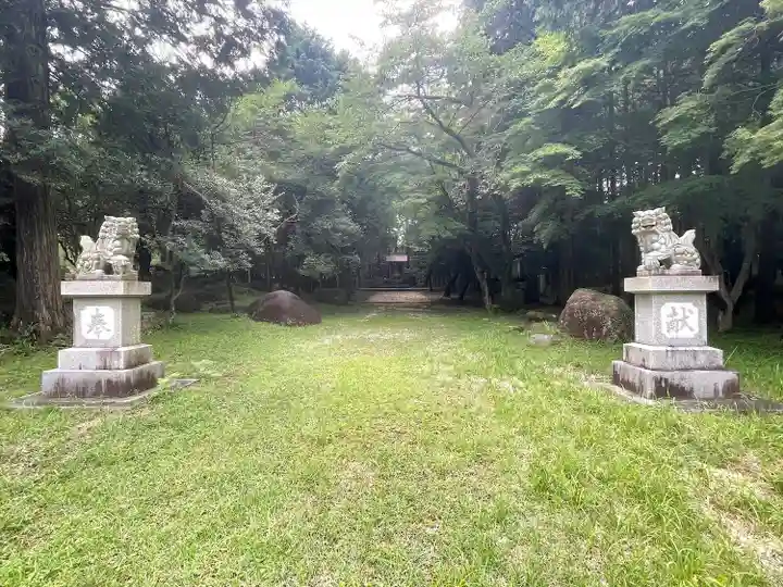 八風嶺鎮神社(三重県)