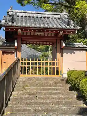 白雲寺の山門・神門