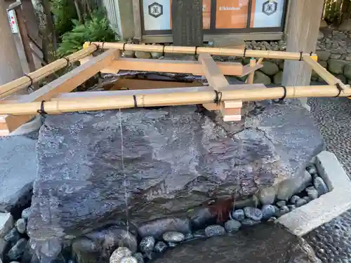 伊勢山皇大神宮の手水舎