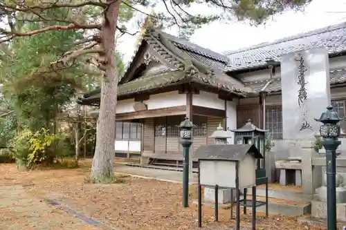 總神寺の本殿