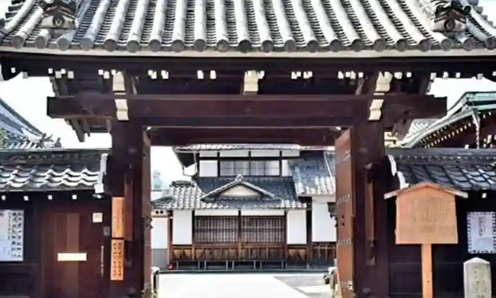 長圓寺の山門・神門