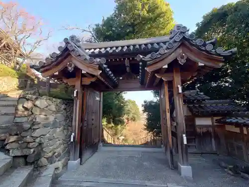 善峯寺の山門・神門