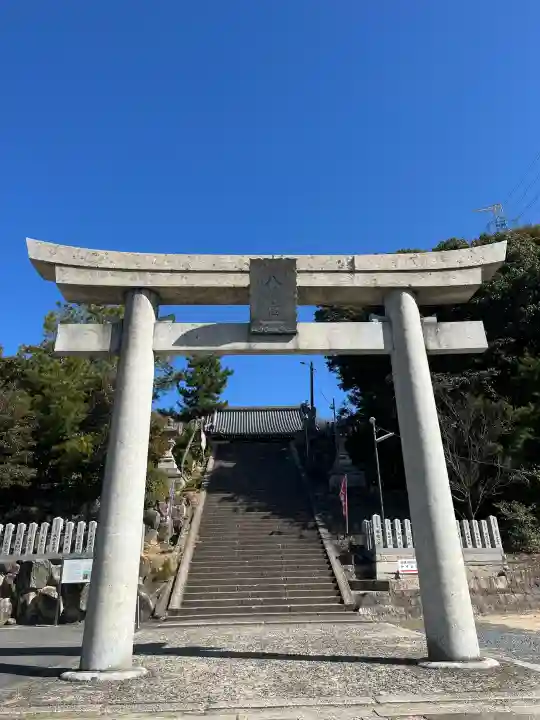 坂八幡神社の{uncategorized: "未分類", other: "その他", undefined: "問題あり", building: "その他建物", grave: "お墓", sacred_gate: "鳥居", guardian: "狛犬", statue: "像", buddha: "仏像", history: "歴史", nature: "自然", garden: "庭園", animal: "動物", pagoda: "塔", temizu: "手水舎", mountain_gate: "山門・神門", sanctuary: "本殿・本堂", subordinate: "末社・摂社", art: "芸術", scenery: "景色", jizo: "地蔵", ema: "絵馬", goshuin: "御朱印", omikuji: "おみくじ", items: "授与品その他", amulet: "お守り", goshuincho: "御朱印帳", eats: "食事", festival: "お祭り", votive_dance: "神楽", shichigosan: "七五三参", wedding: "結婚式", experience: "体験その他", initially: "初詣", around: "周辺", anti_infection: "感染症対策"}