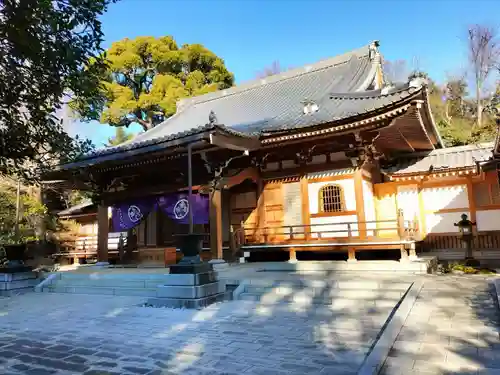 建功寺の本殿・本堂
